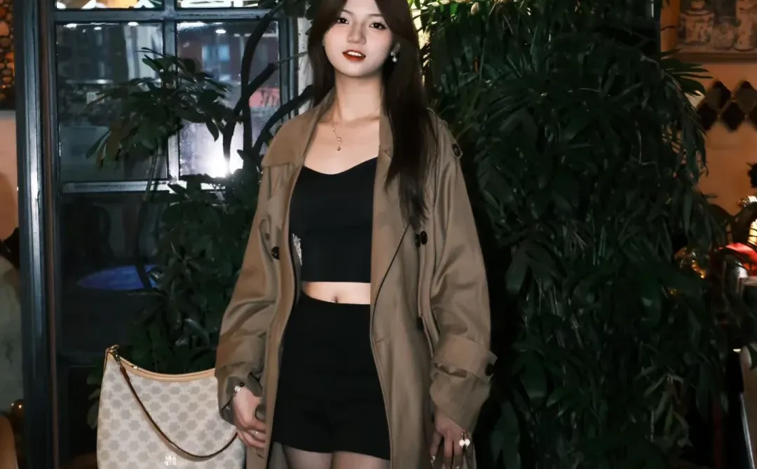 咖色风衣yyds！谁懂啊！