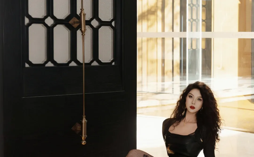 没事多晒腿=顺风又顺水