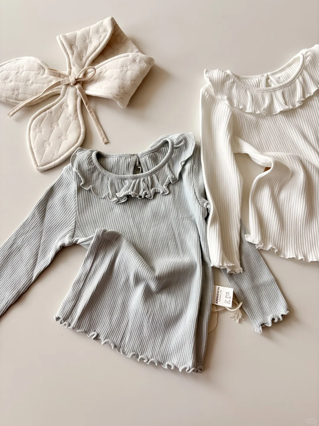 Anniewin 女宝的“云朵穿搭”☁️