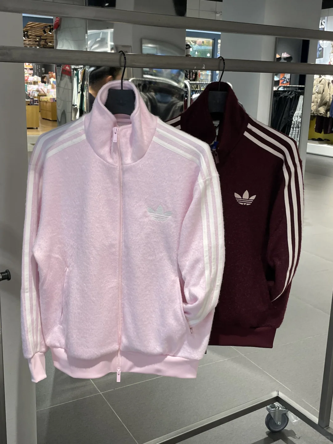 穿上就是阿迪在逃公主！毛茸茸的质感元气值+