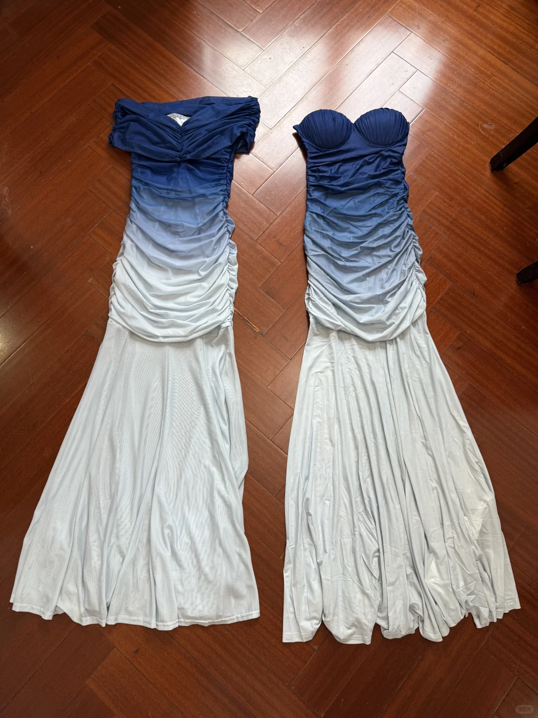 左滑 姐妹们 和男朋友去海边穿哪套好！！！