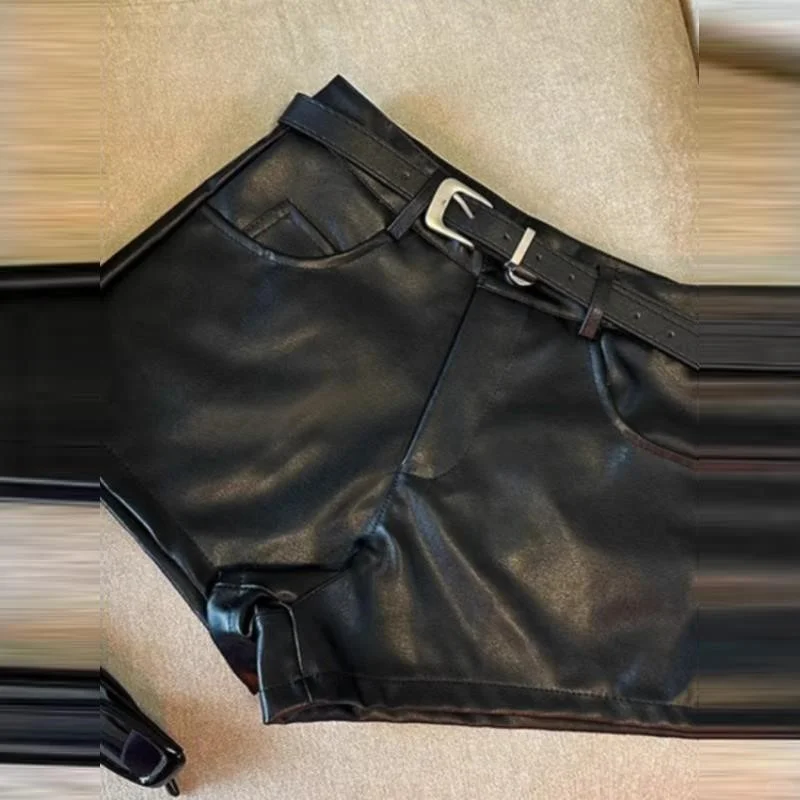 🐆豹纹PU皮热裤！小个子辣妹秋冬炸街