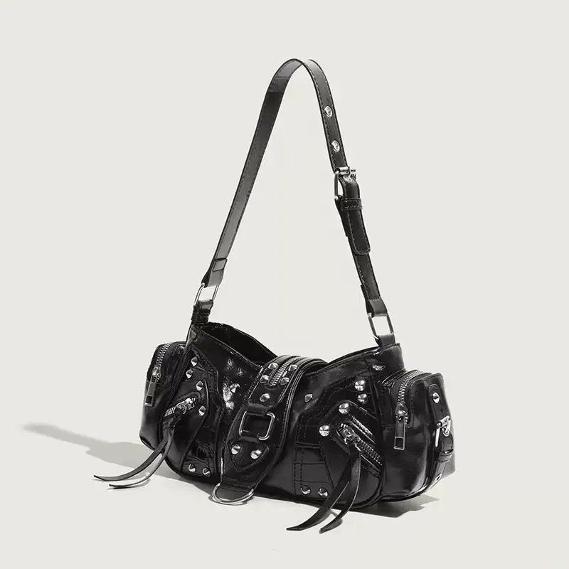 甜酷辣妹必备油蜡皮腋下包超有范儿💧