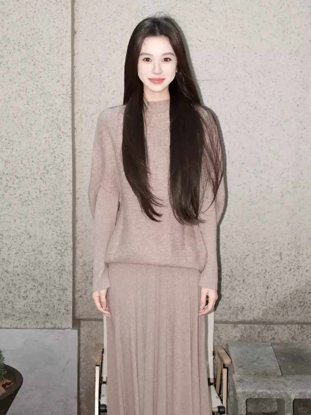 🌟高级感御姐风驼色针织连衣裙，2025秋