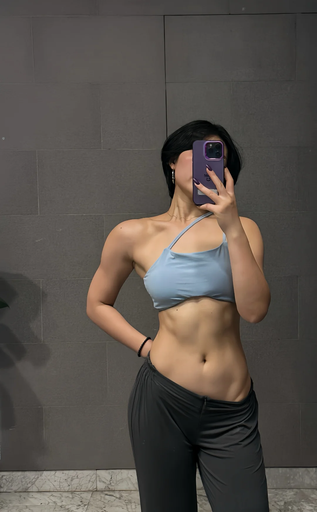 我爱腹肌马甲线