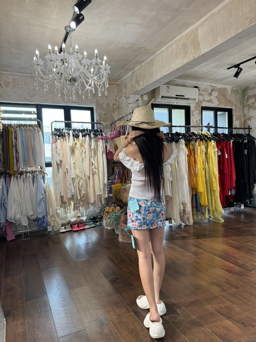 小个子姐妹（三亚出片穿搭），椰梦长廊附近