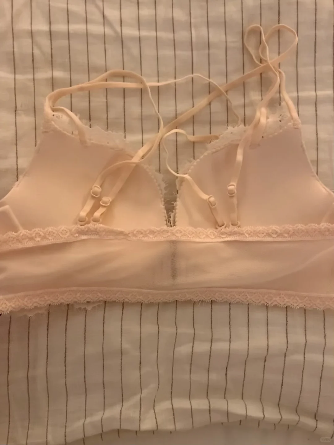 淡颜美女感 湿漉漉的女人味