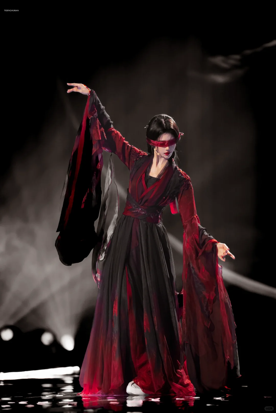 谁懂蒙眼的这个造型