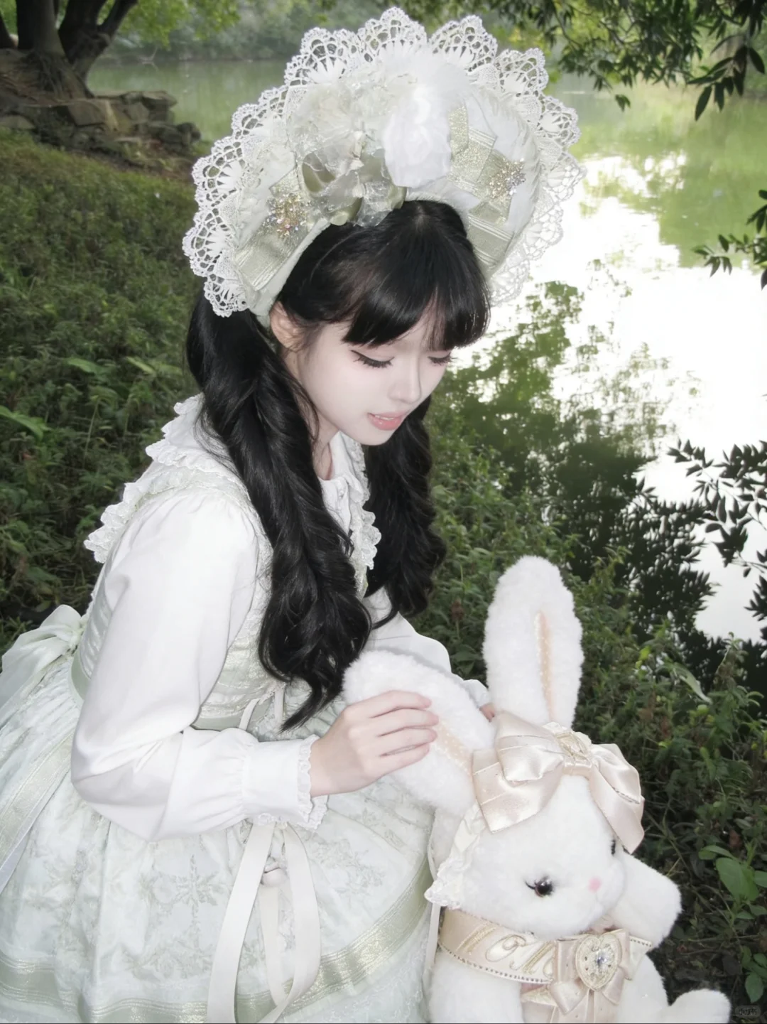 圣诞g若草，在湖边拍的，好美