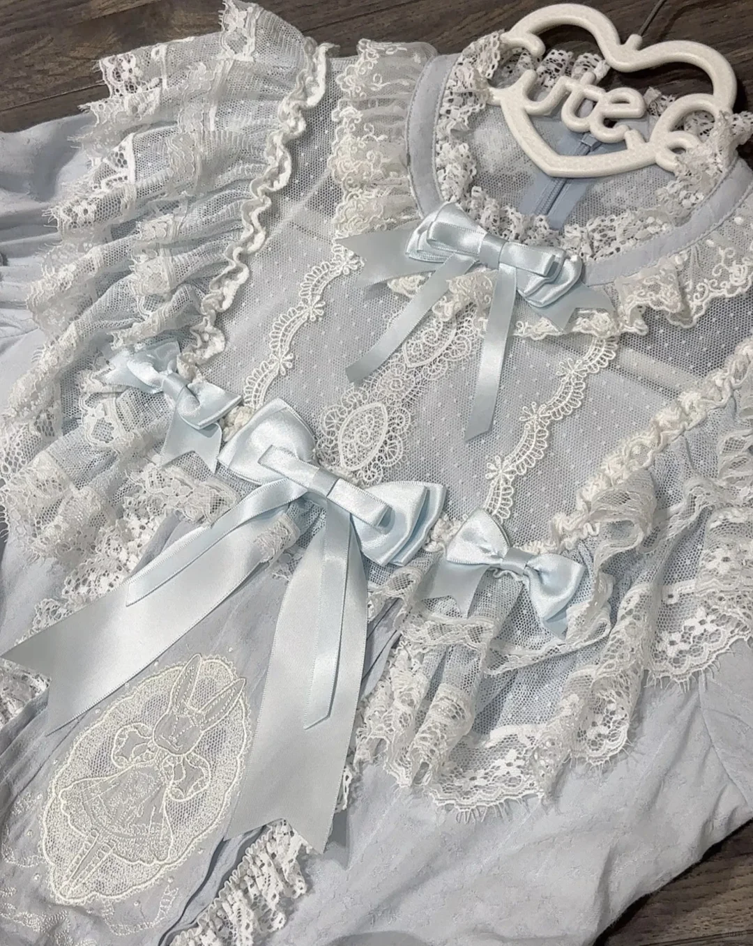 花匣新品 蕾丝人形