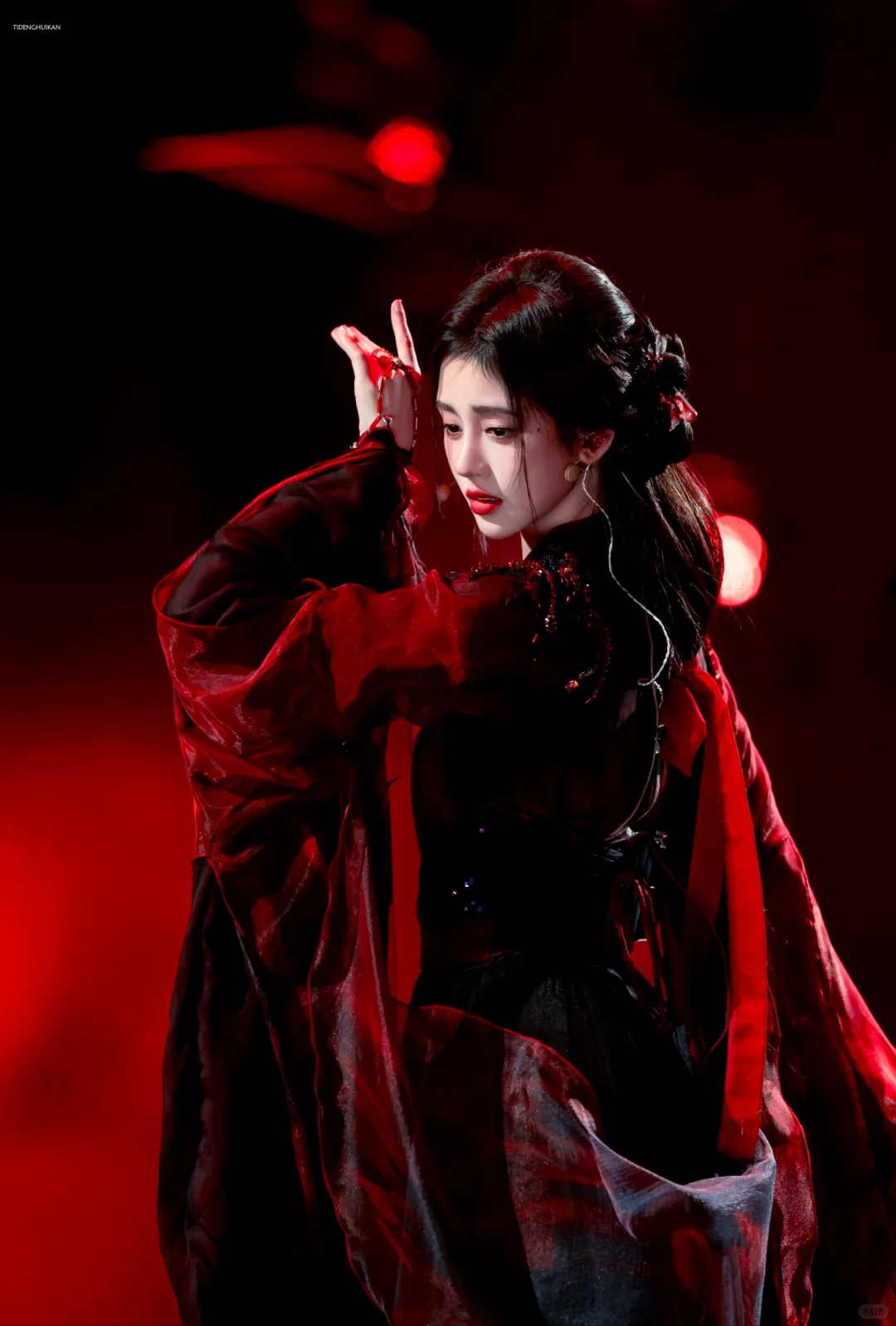 谁懂蒙眼的这个造型