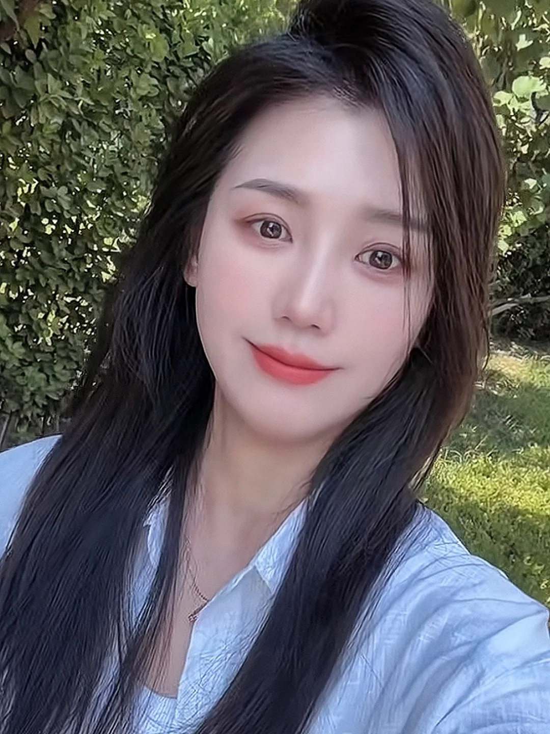 35岁老阿姨也是赶上了上海吸双下巴潮流～