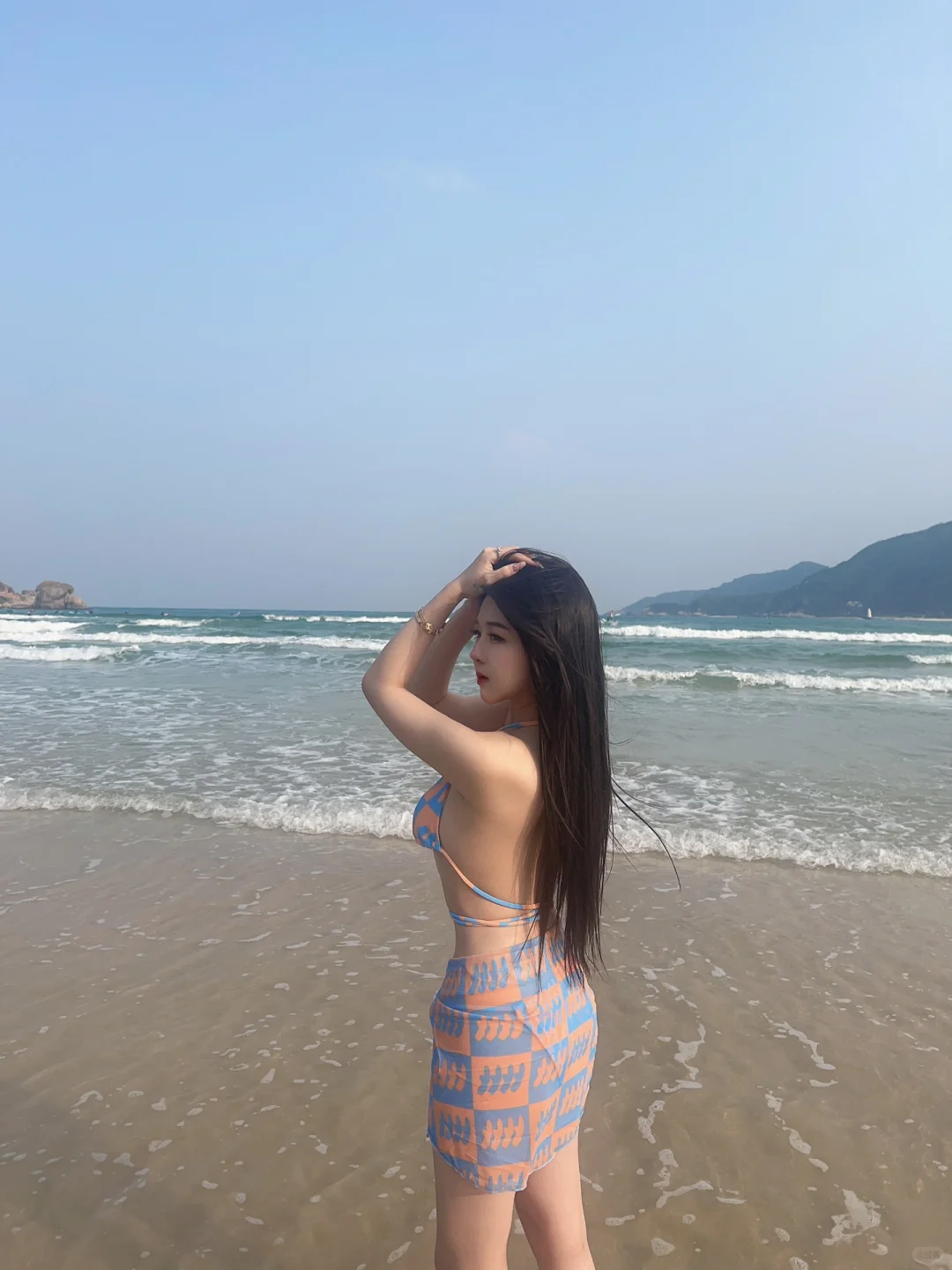 来沙滩当然要穿bijini喽～