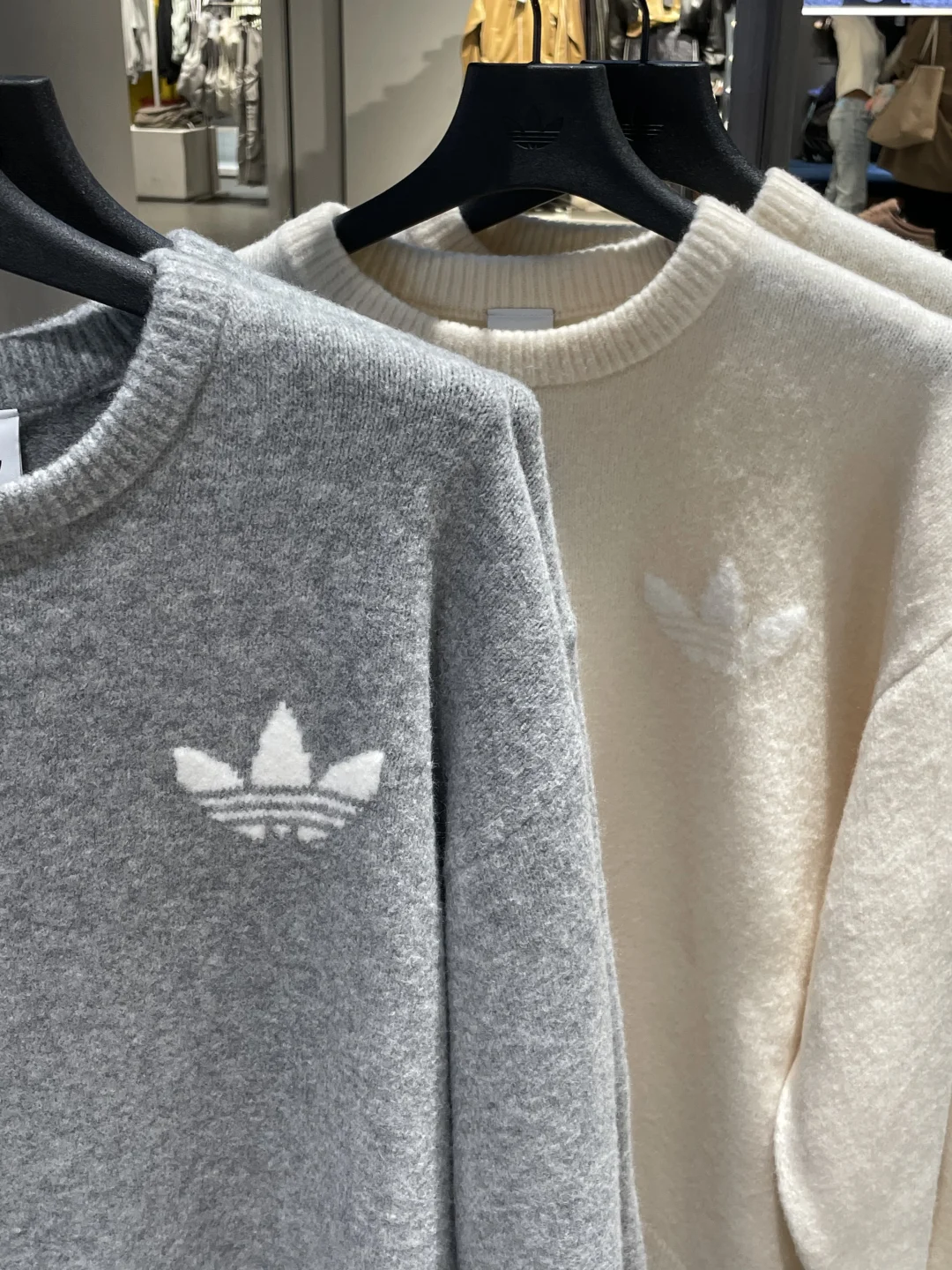 阿迪灰系慵懒卫衣套装，穿上就变慵懒大美女