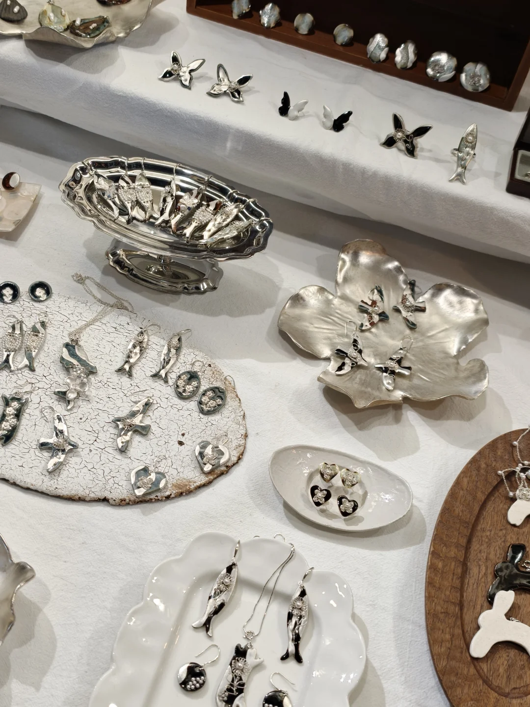 和女明星徐娇去了同一个市集🪞上海过森日