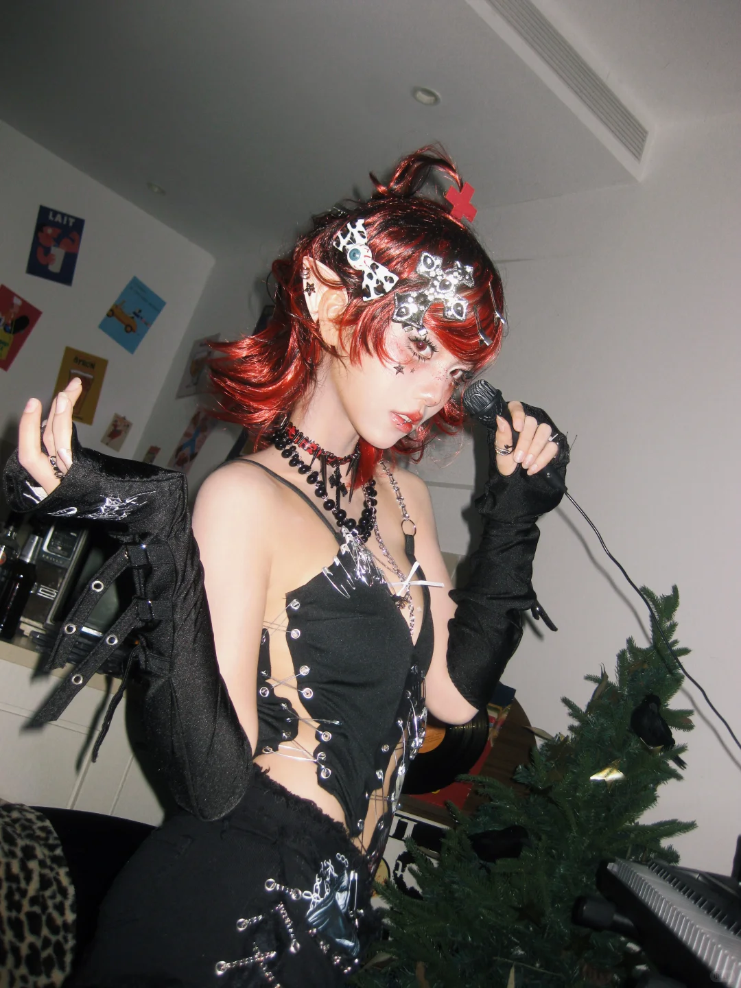 百变小欣～亚比辣妹都给我去学这个姿势！😈