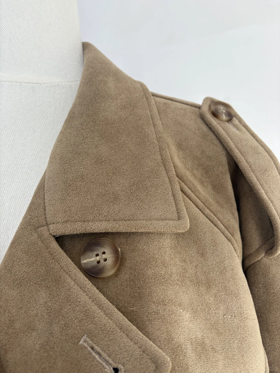 捡漏！大厂版衣，复古风收腰设计感绒外套女