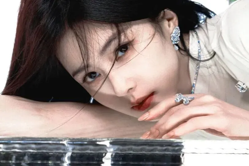 𝒔𝒉𝒂𝒓𝒆｜白鹿iPad壁纸