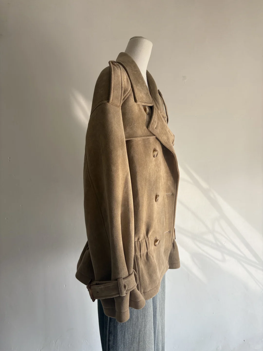 捡漏！大厂版衣，复古风收腰设计感绒外套女