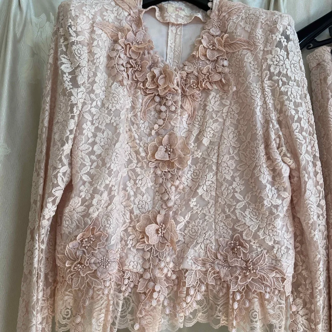 vintage日产立体花朵蕾丝套装 上衣