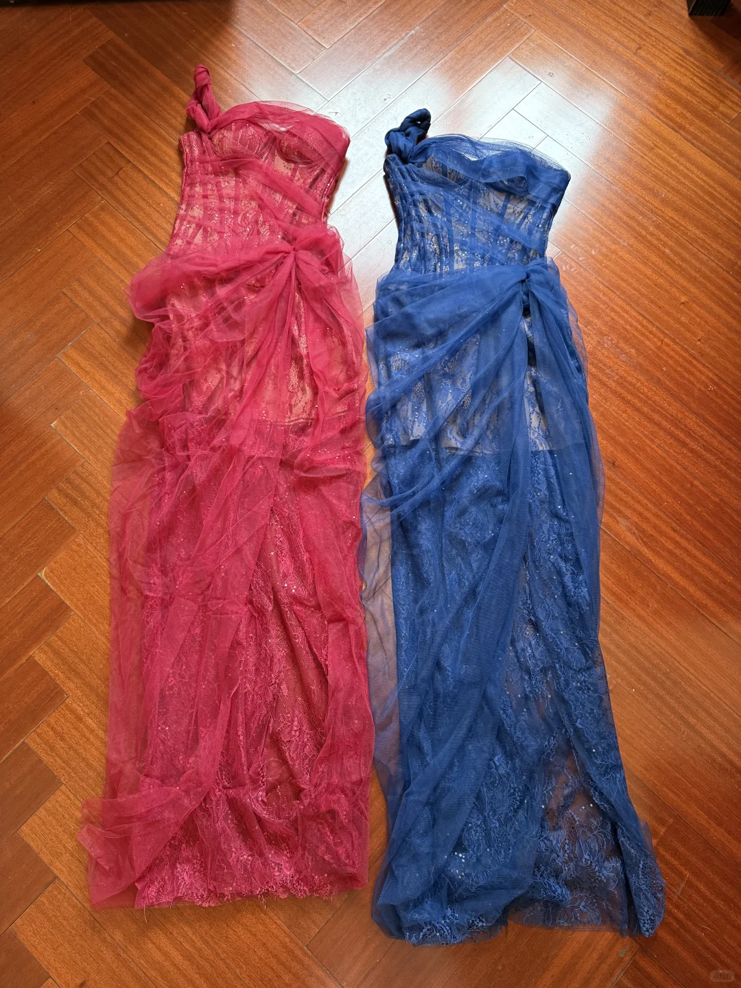 左滑 姐妹们 生日和男朋友约会穿哪套好！！