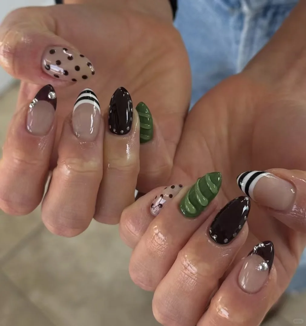 𝙉𝘼𝙄𝙇// 白女同款美甲