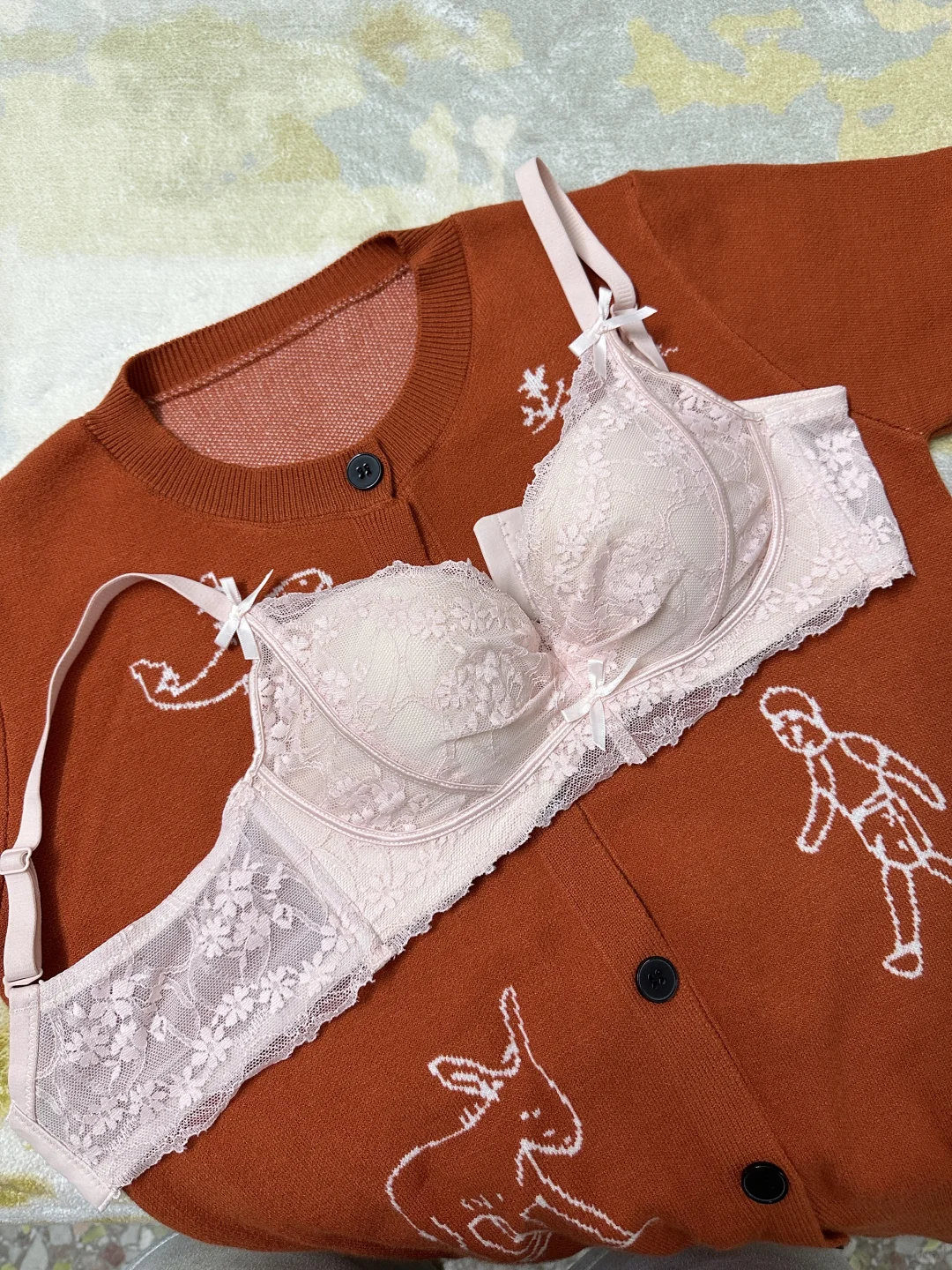 秋冬氛围感！小胸穿蕾丝内衣真的好温柔