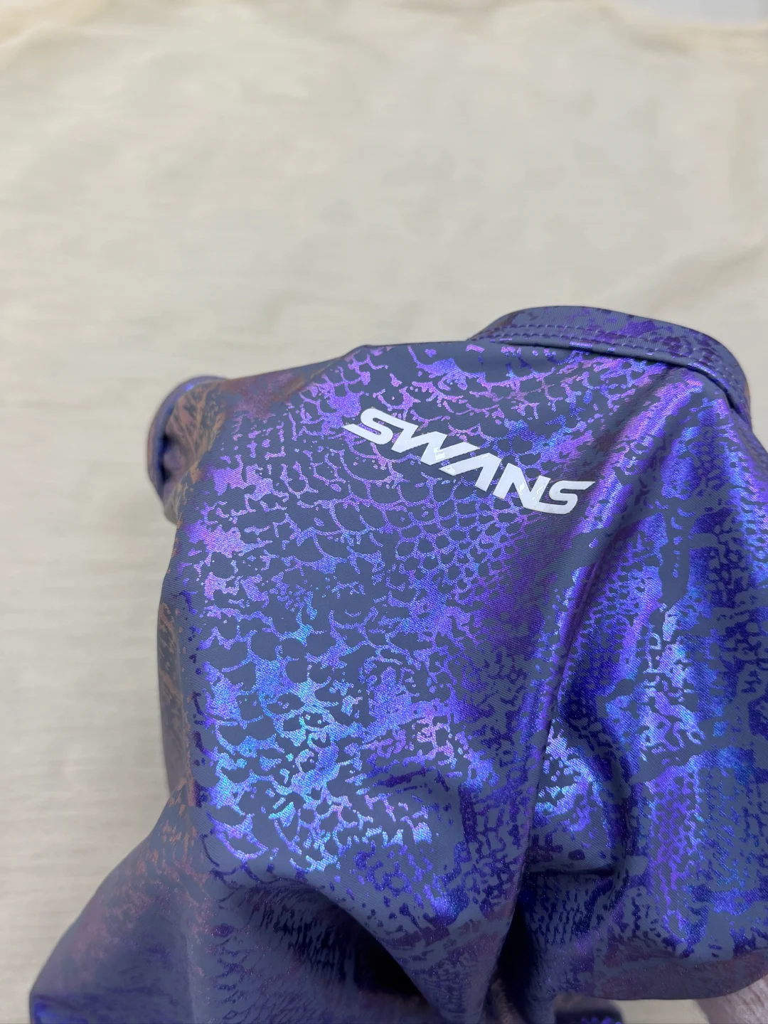 请大胆穿竞速泳衣！