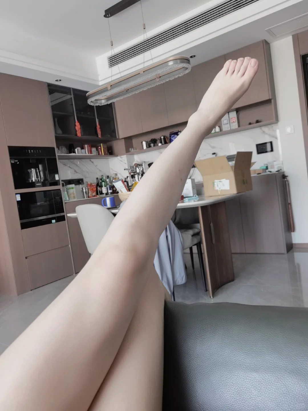 笑死，怪不得我能拍出大长腿