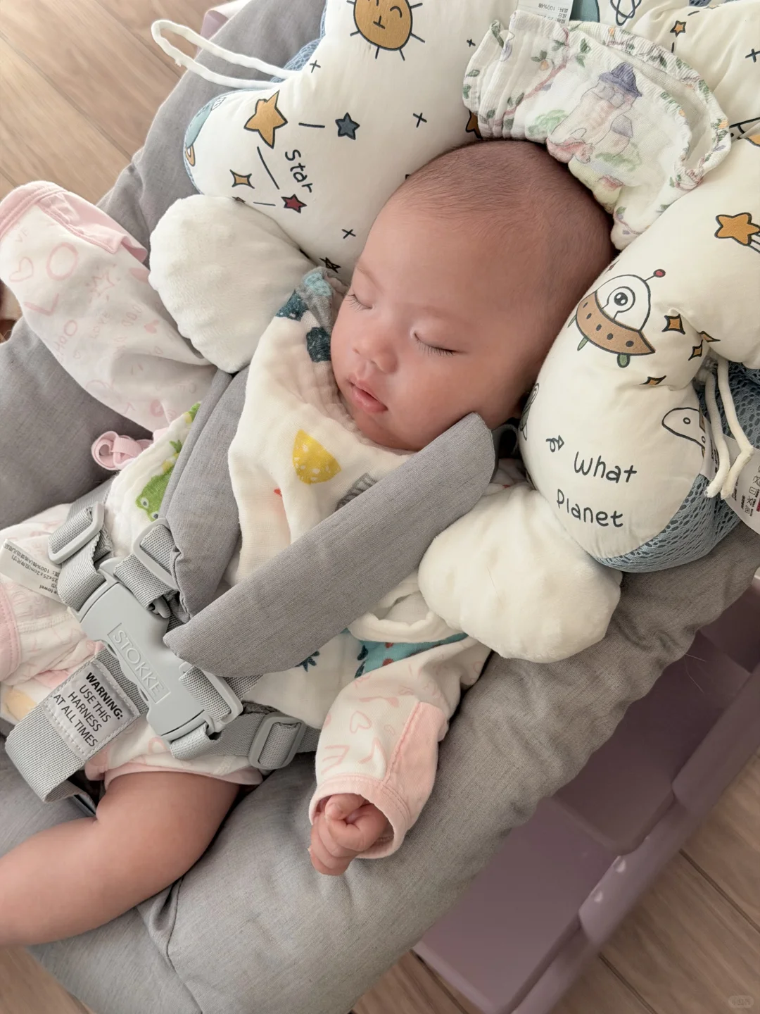 生女儿真的好香！！