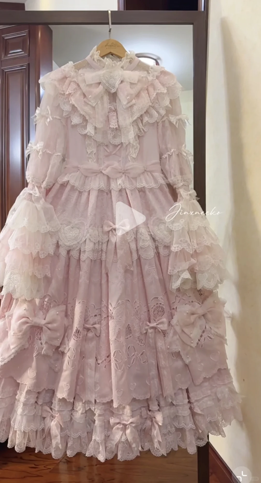 花匣新品 蕾丝人形