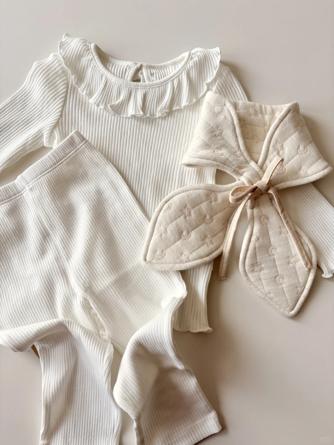 Anniewin 女宝的“云朵穿搭”☁️