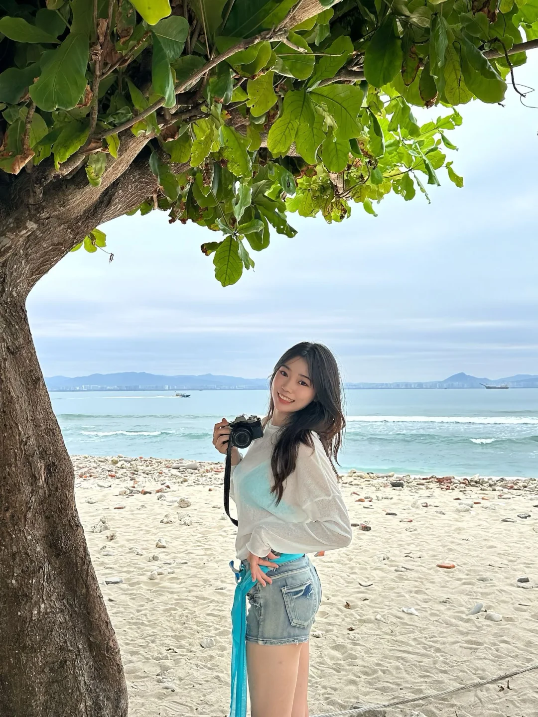 薄荷味的泳衣～在海边超自由耶✌️