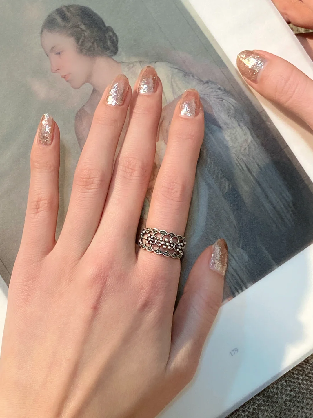 秋冬很爱的复古蕾丝戒