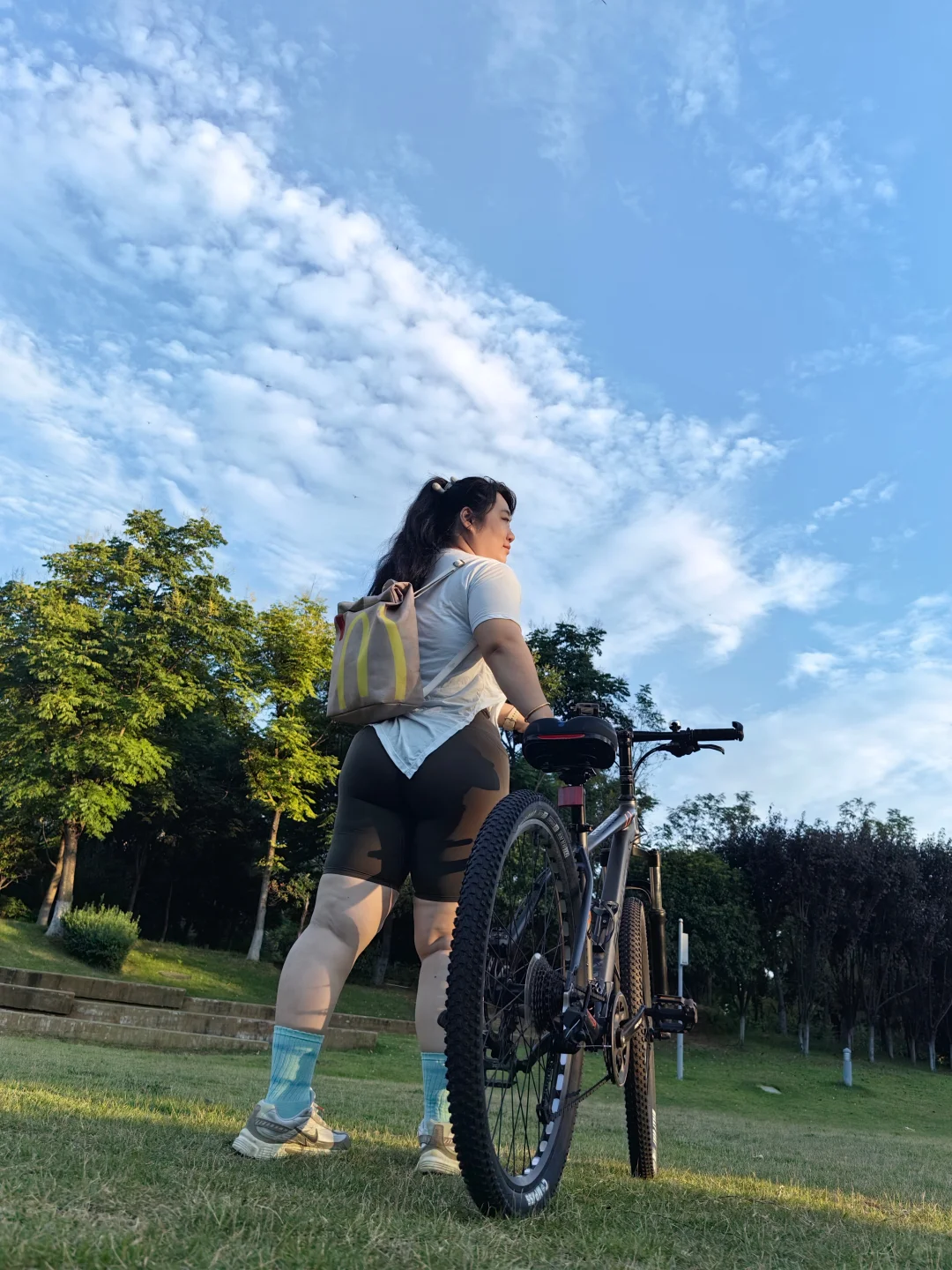 比起故作美丽 活得自在更胜一筹