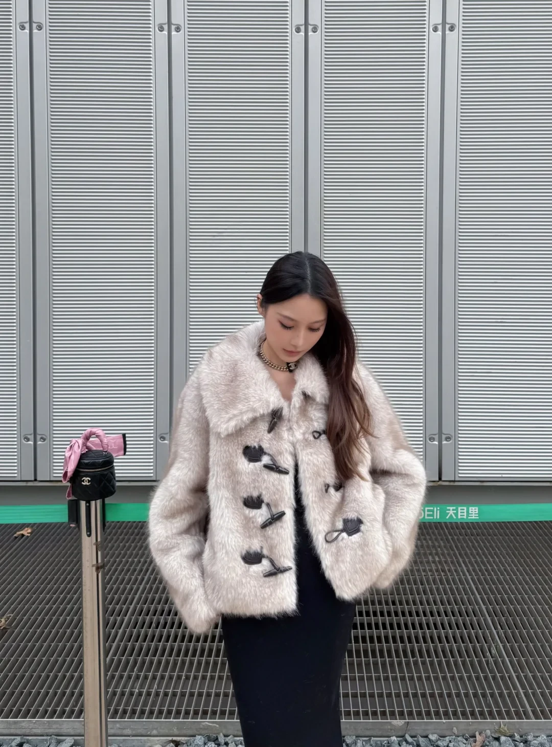 找到了一件御姐感十足的皮草🥰🧚‍♀️