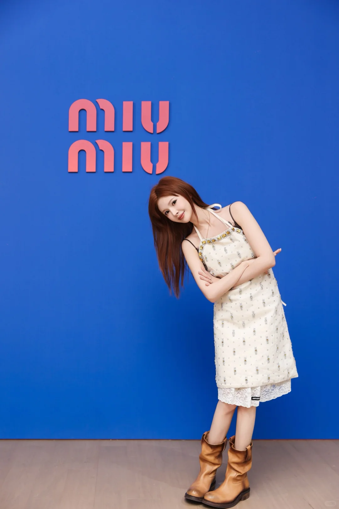 👯俺终究还是穿上了miumiu围裙！