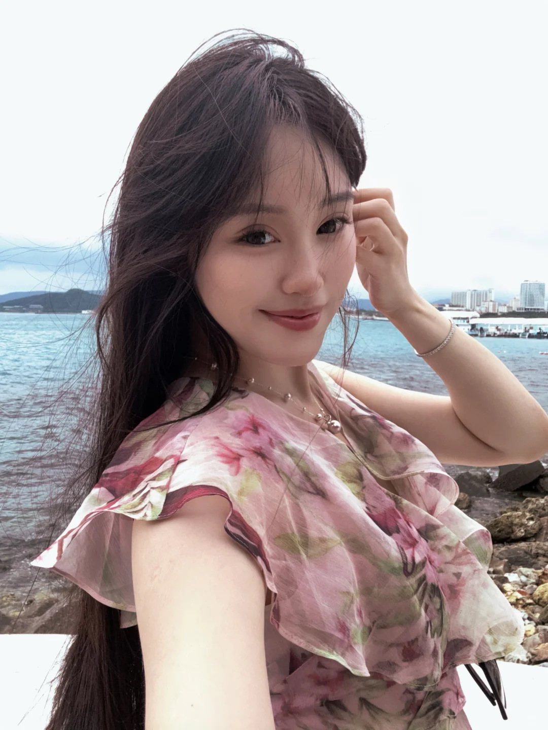 分享自然不露脸海岛拍照姿势&超出片穿搭🩵