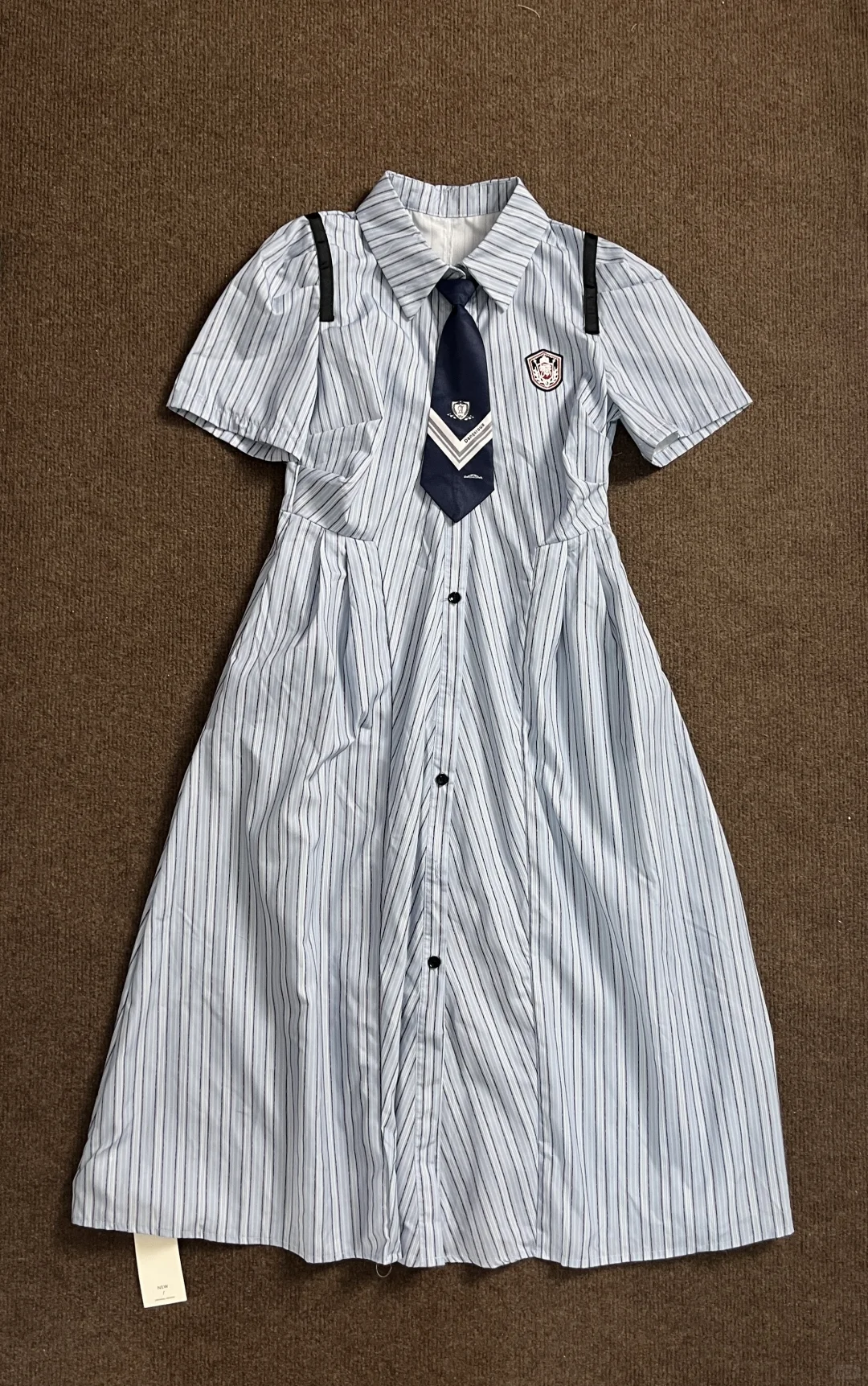 乖巧学院风衬衫裙