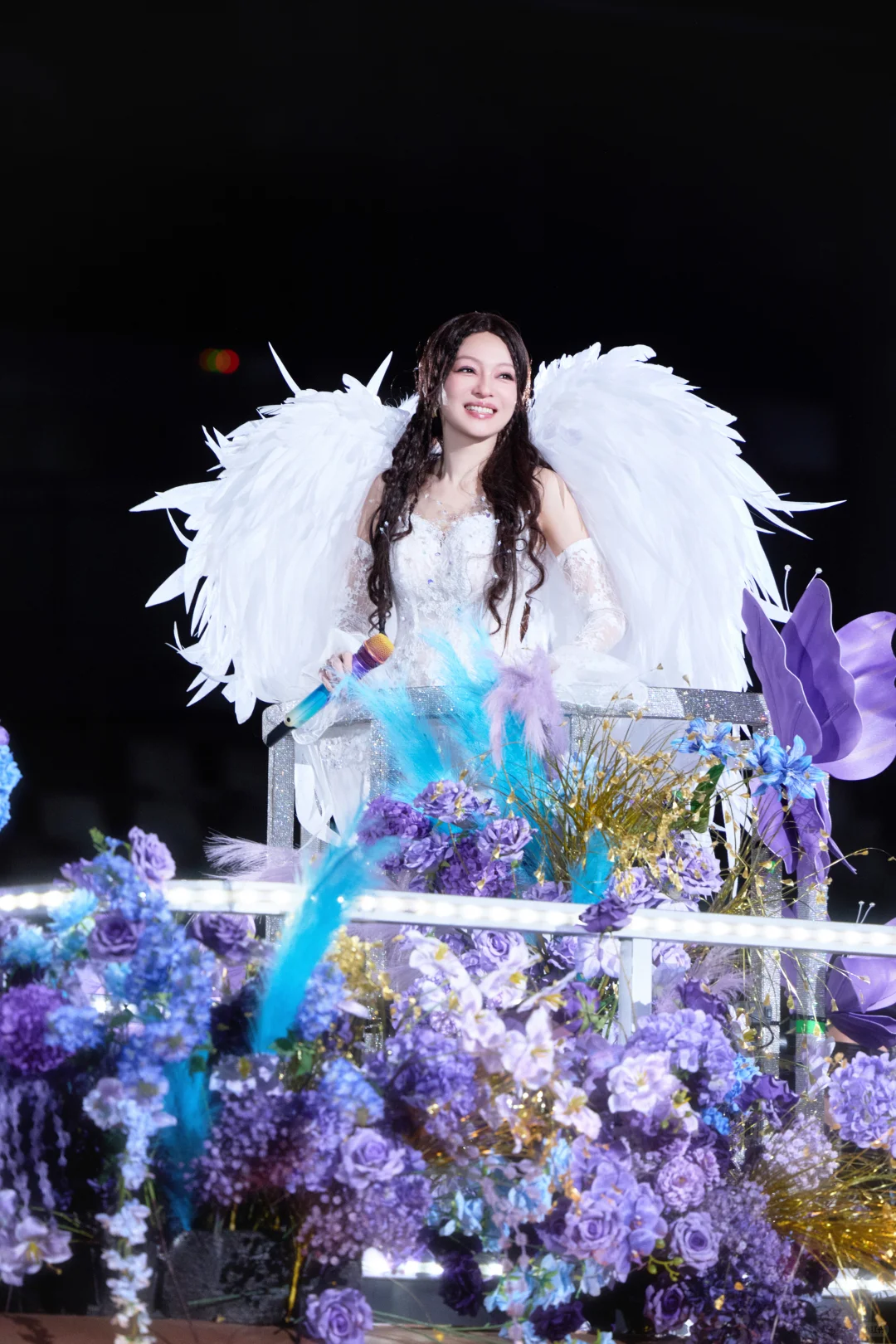 光之天使 /觅光者 张韶涵👗TRALINH