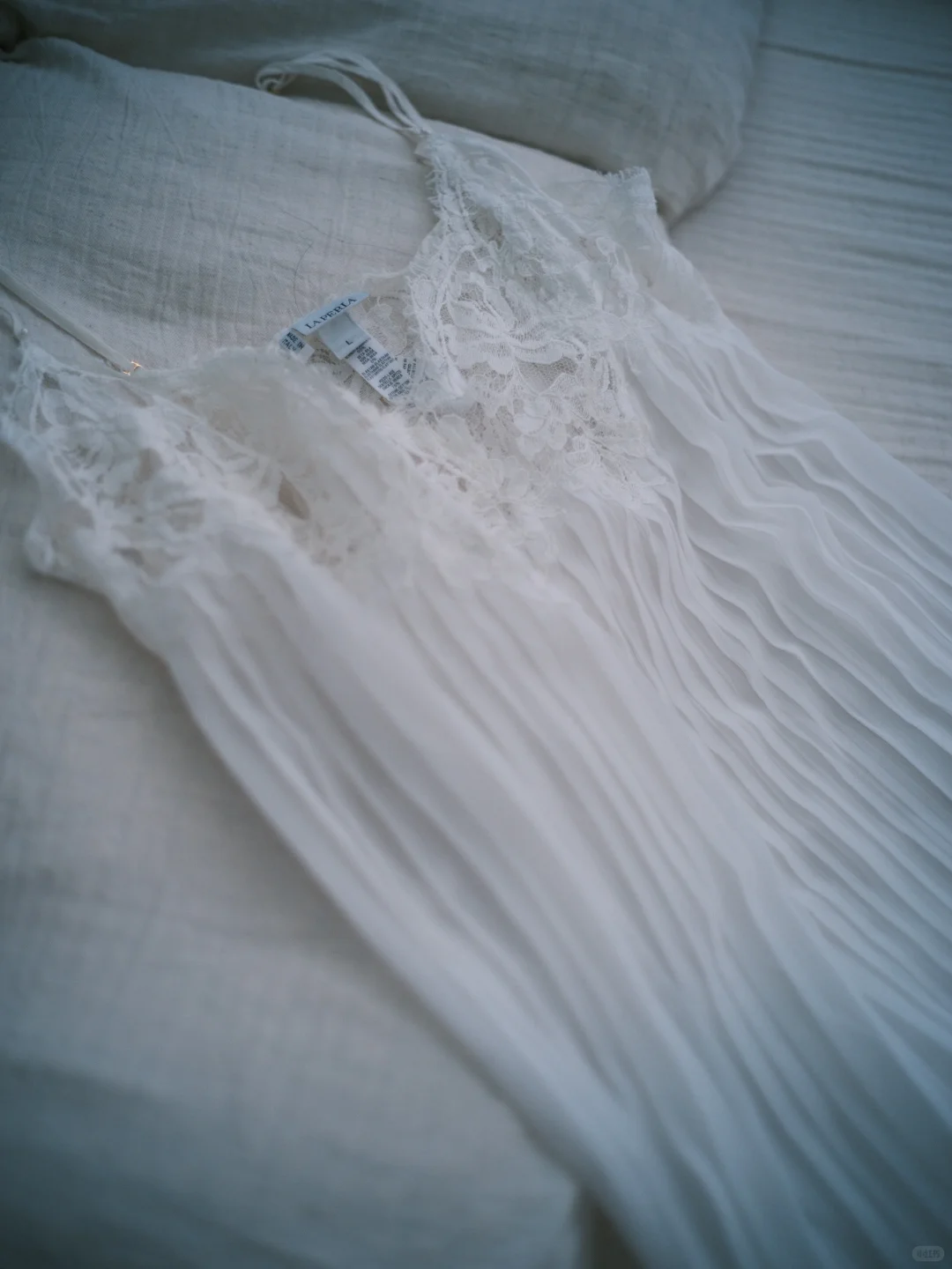 睡美人—真丝蕾丝睡裙分享