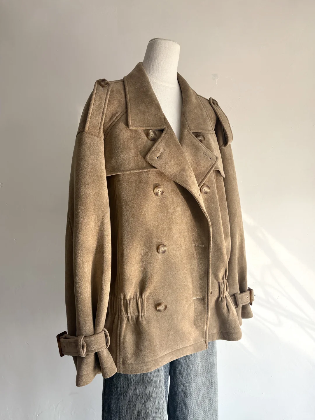 捡漏！大厂版衣，复古风收腰设计感绒外套女