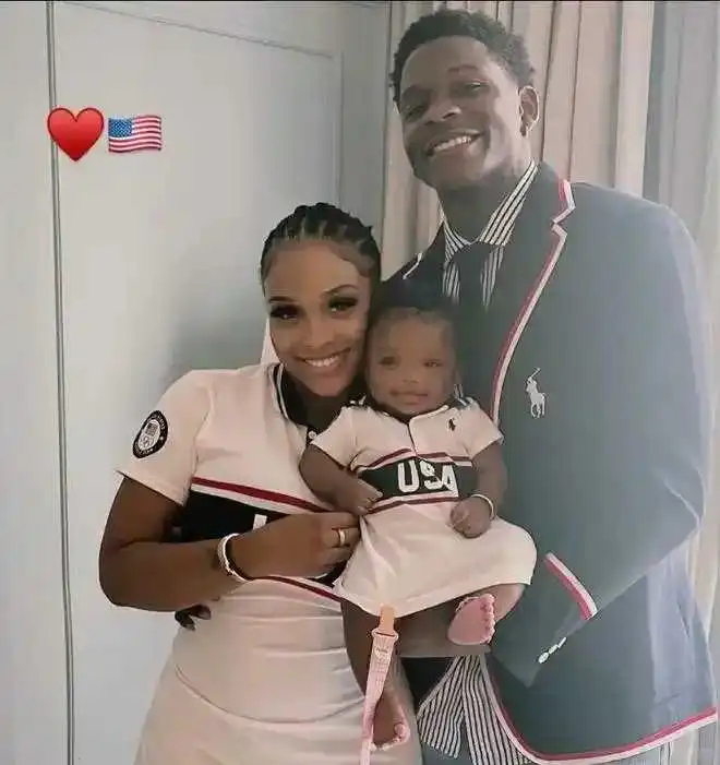 爱德华兹跪舔女篮球员遭前女友嘲讽