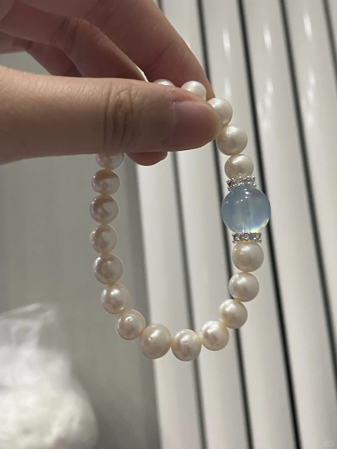 出天然珍珠配海蓝宝