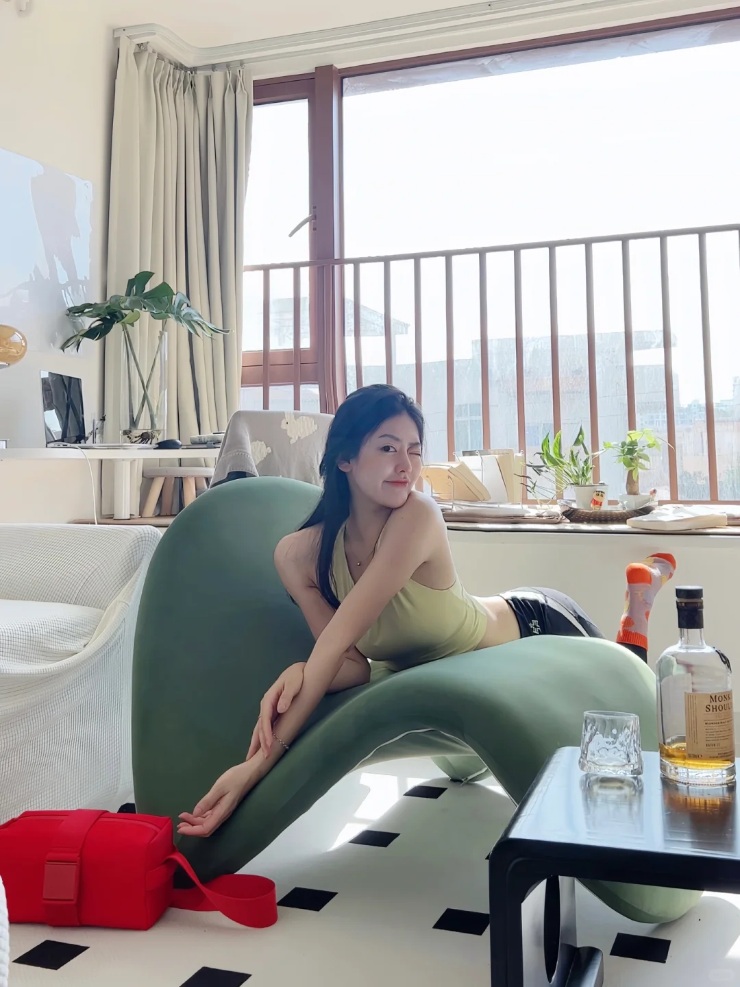 一起做耐看型美女！和自己交个杯～🥃