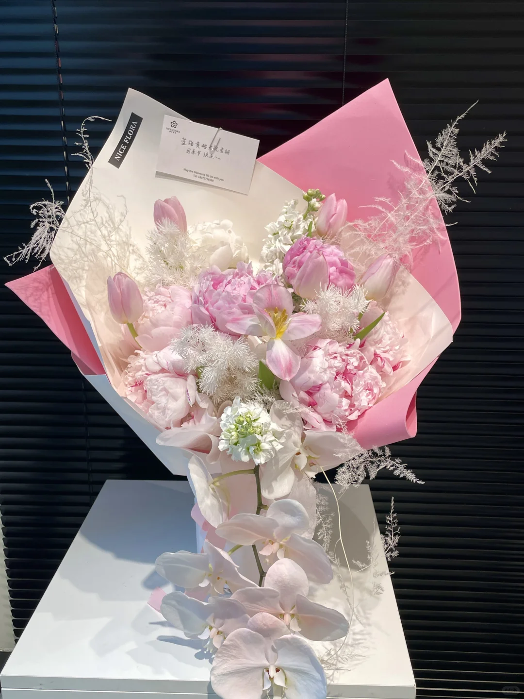 粉色娇嫩，衬你刚好