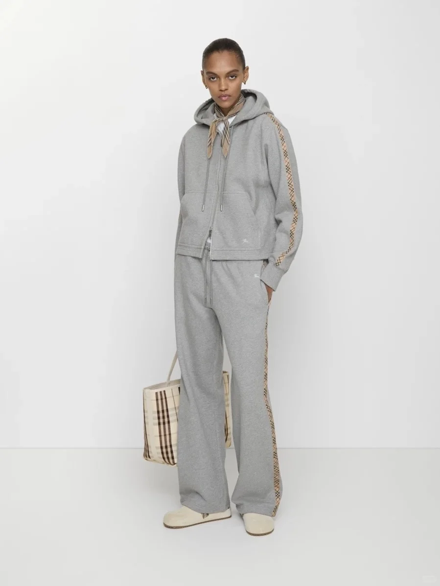 Burberry高级运动风｜经典格纹邂逅休闲舒适