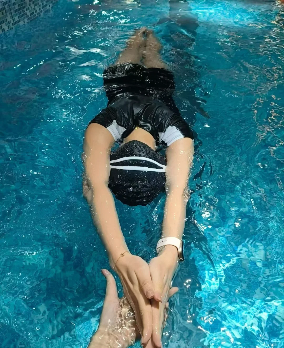 番禺女生必须包学会游泳滴🌟