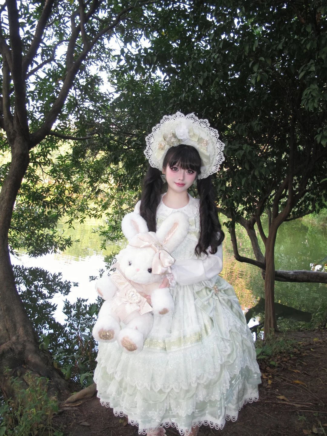 圣诞g若草，在湖边拍的，好美