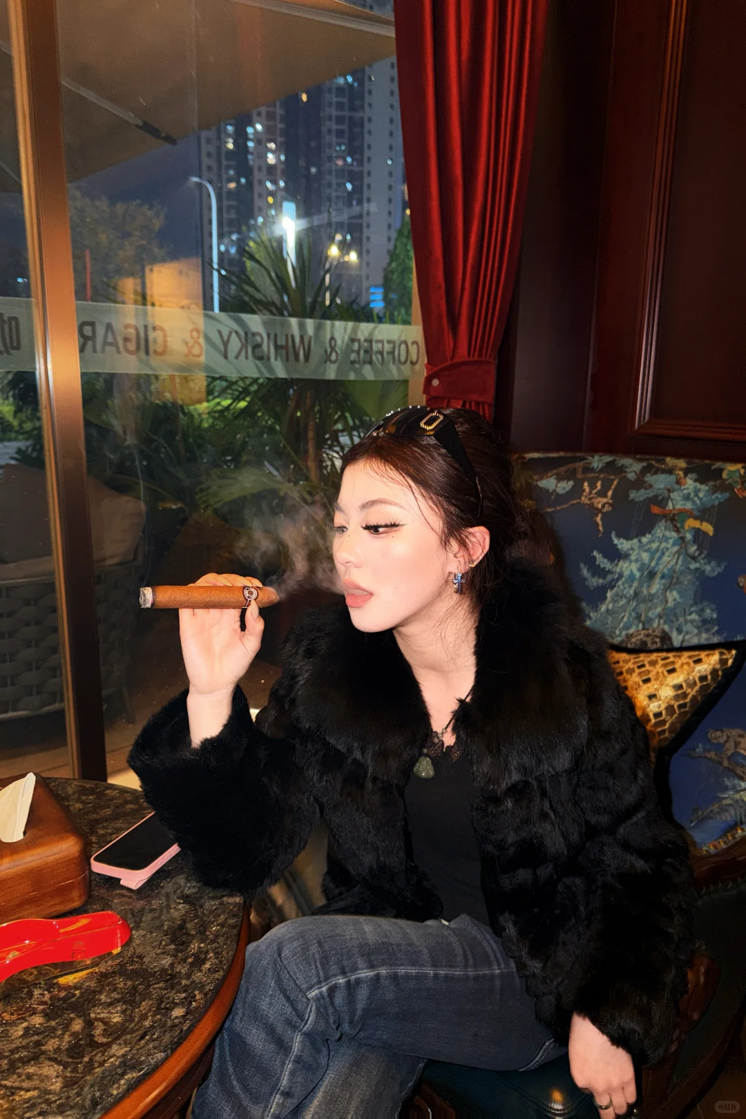 一定要做大哥的女人吗😄